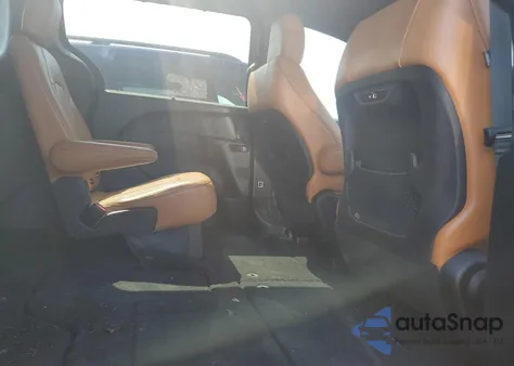 2023 Chrysler Pacifica Touring L z USA, uszkodzony, nr VIN 2C4RC1BG9PR603706